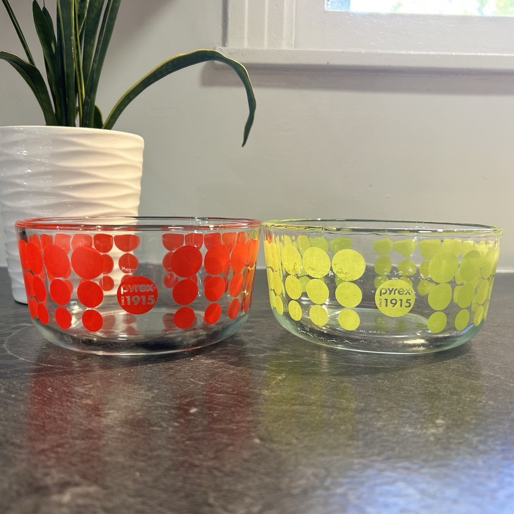 PYREX 100 Anniversary Collection 1915-2015 Red &‎ Green Polka Dot Glass Bowls